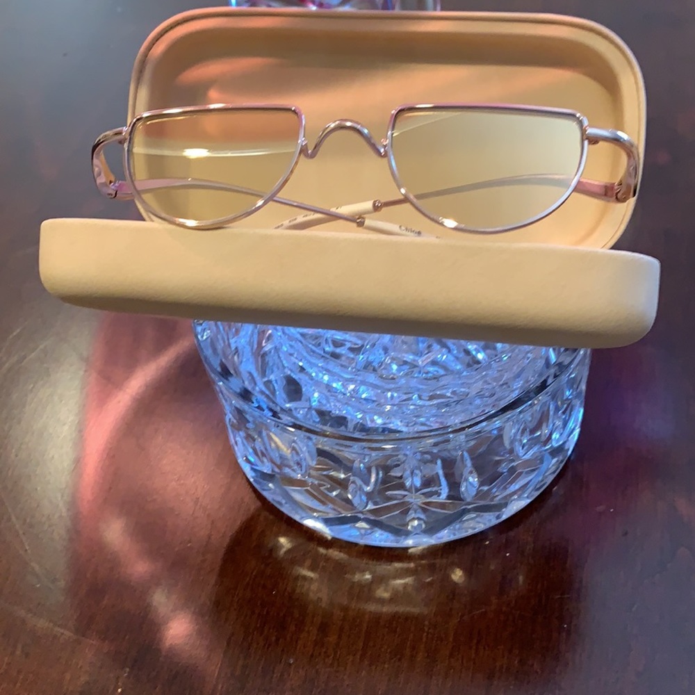 Chloe Sunglasses Ayla Rose Gold Half Circle Lenses intensify the retro appeal! - Picture 3 of 8